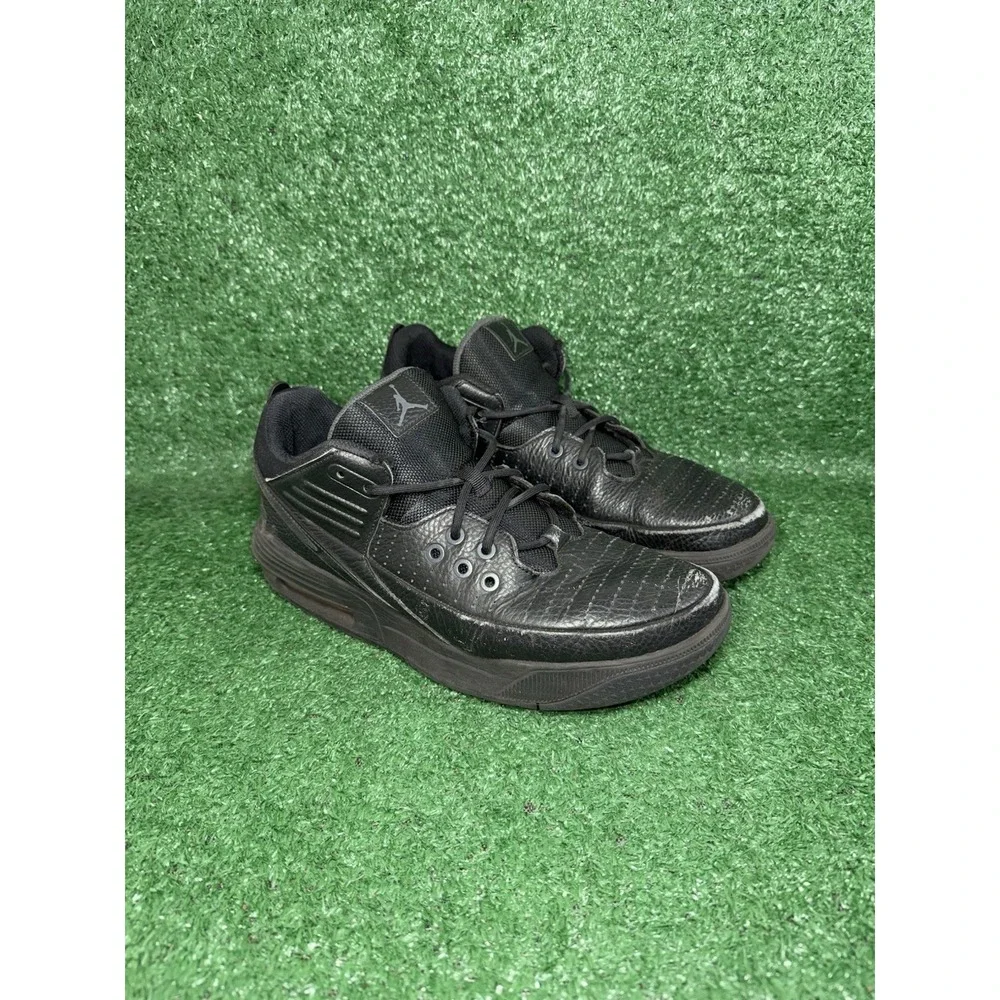 Air Jordan Max Aura 5 Mens Size 9.5 Black Basketball Shoes Sneakers DZ4353-001